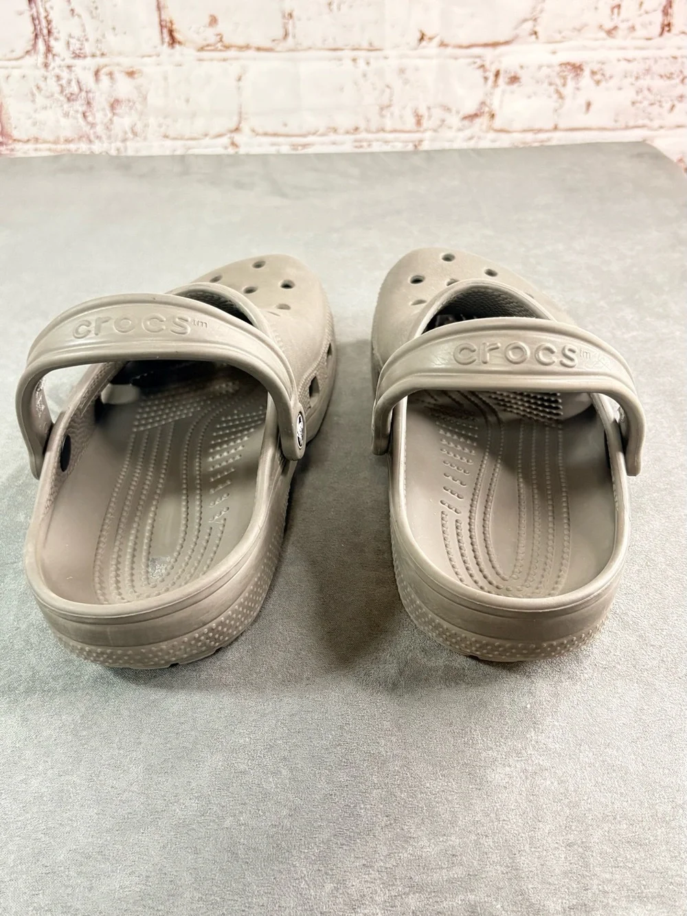 CROCS comfortable slip